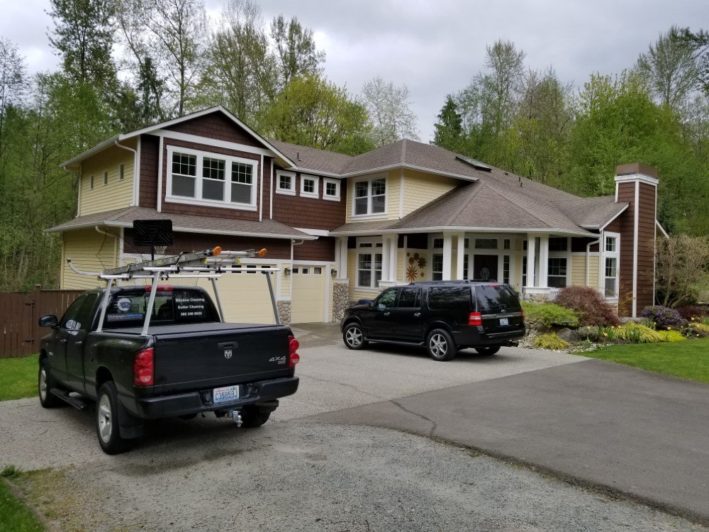 Large residential house gutter window and dryer vent cleaning in marysville wa 98271